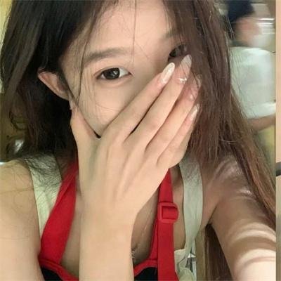 运动鞋